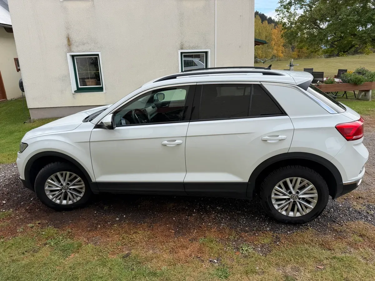 Volkswagen T-Roc 2020 photo 3