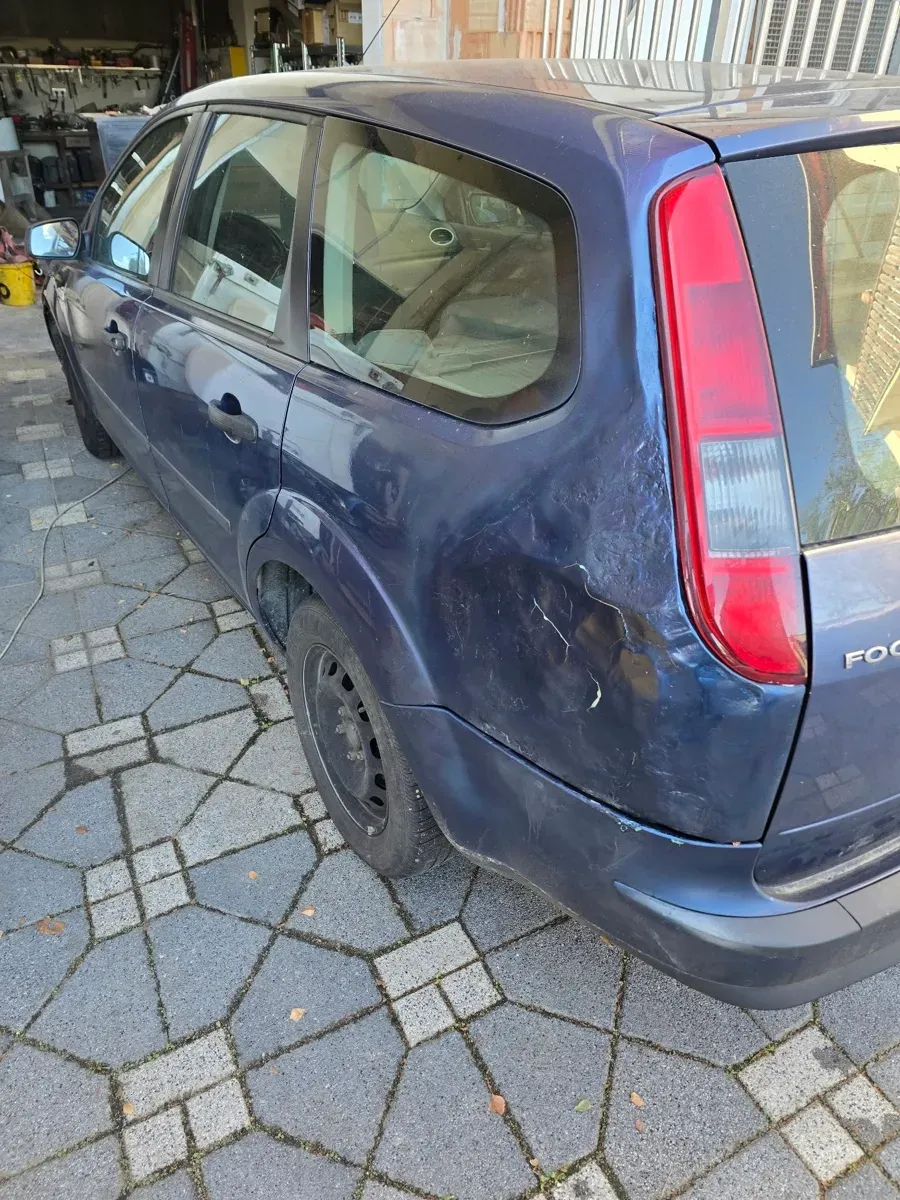 Ford Focus 2005 photo 2