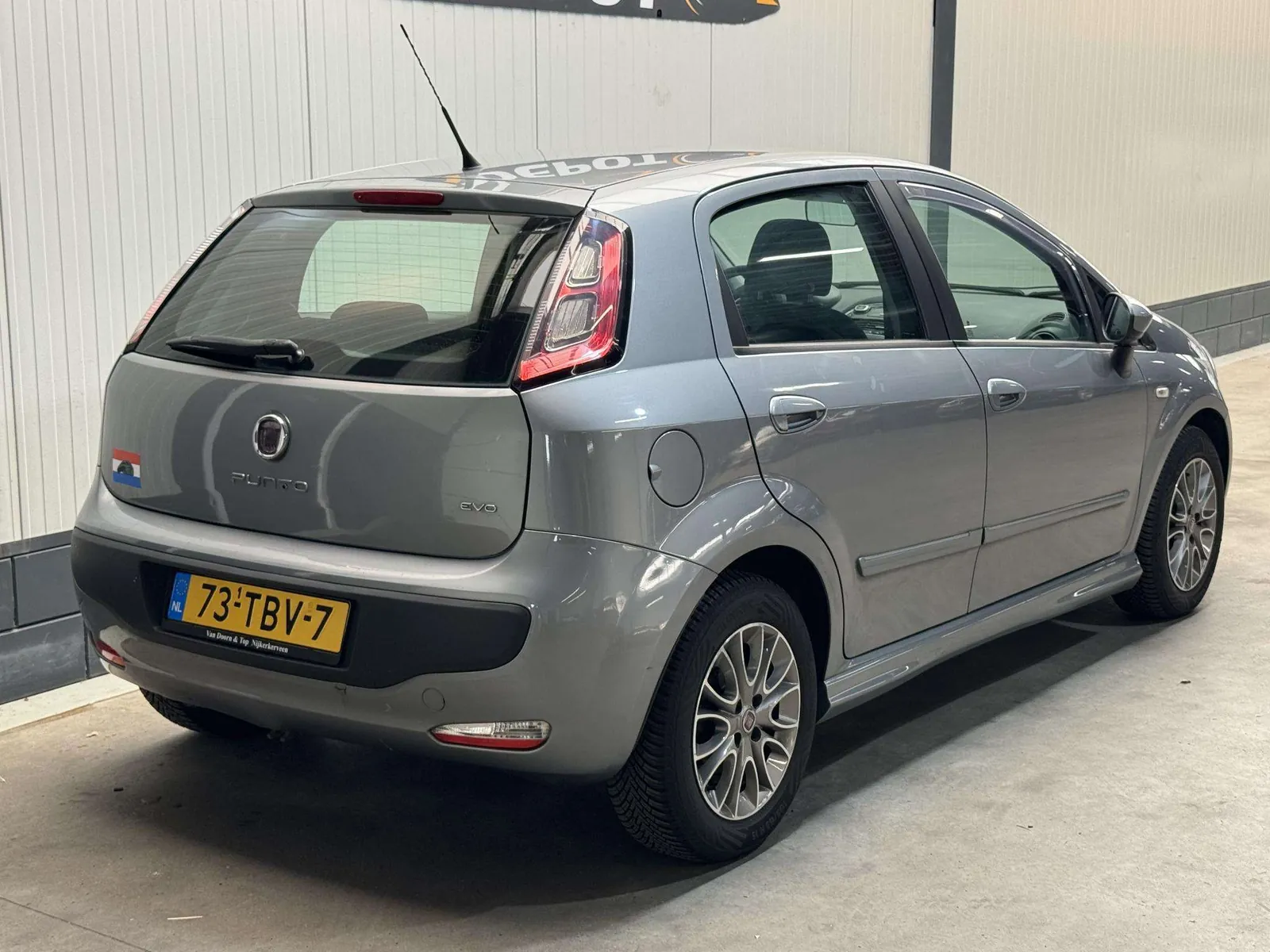 Fiat Punto Evo 2012 photo 5
