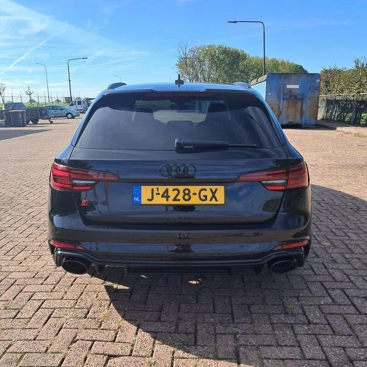Audi A4 Avant 2019 photo 3