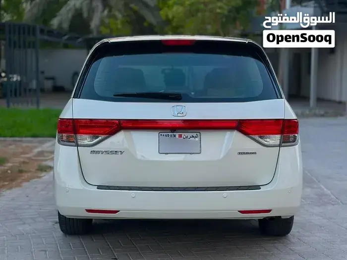 Honda Odyssey 2014 photo 2