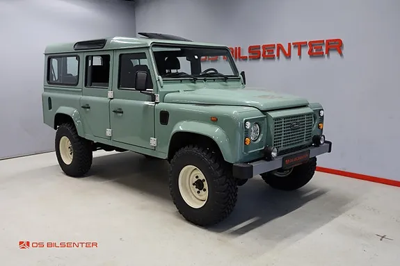 Land Rover Defender 110