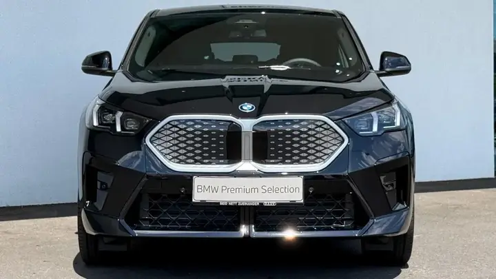 BMW Ix2 2026 photo 2