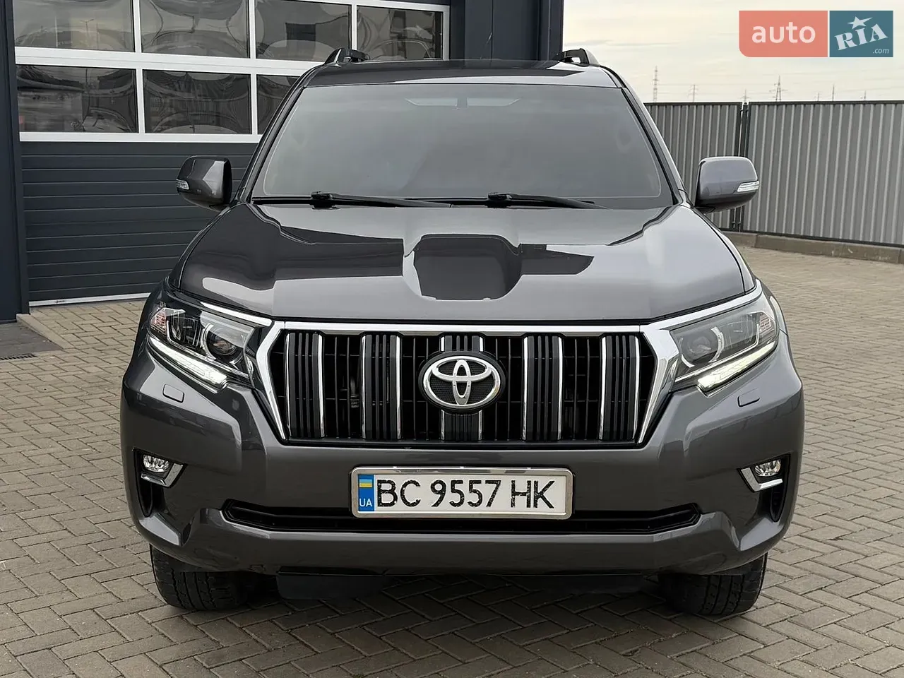 Toyota Land Cruiser Prado 2018 photo 3