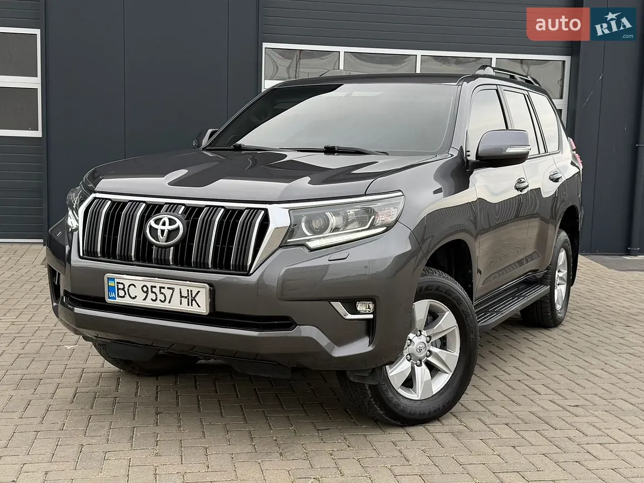 Toyota Land Cruiser Prado 2018 photo 2