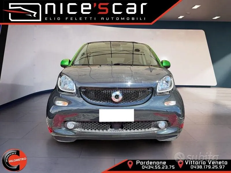Smart Fortwo 2018 photo 2
