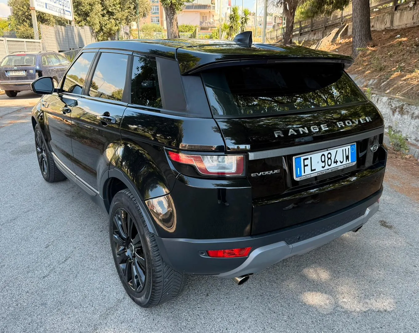 Land Rover Range Rover Evoque 2018 photo 3