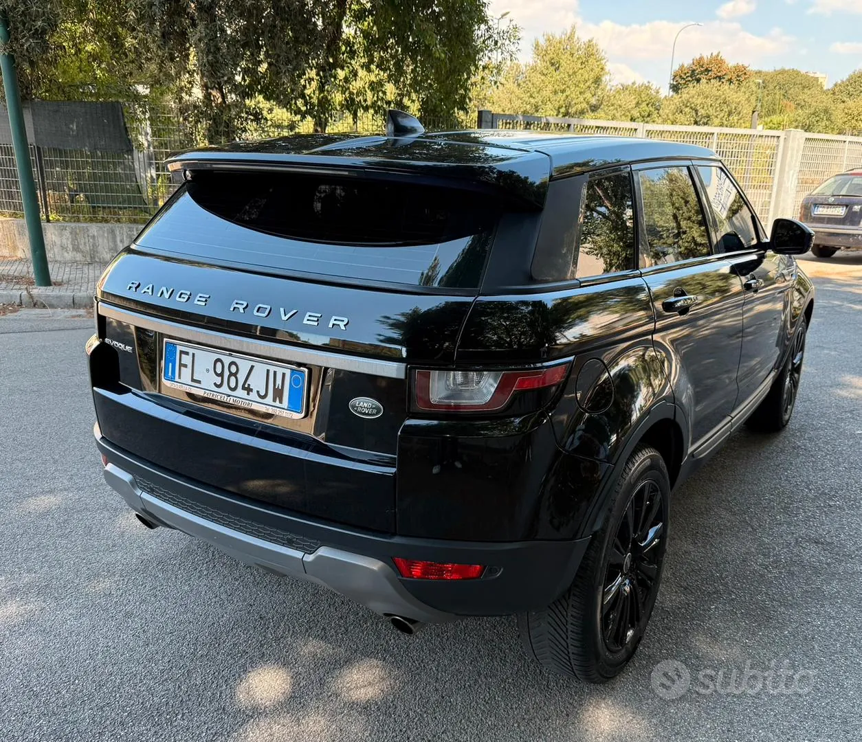 Land Rover Range Rover Evoque 2018 photo 4