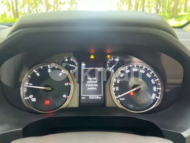 Toyota Land Cruiser Prado 2017 photo 3