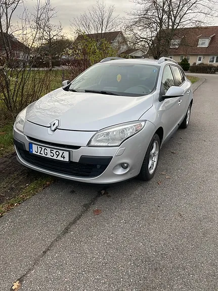 Renault Megane Iii 2010 photo 2