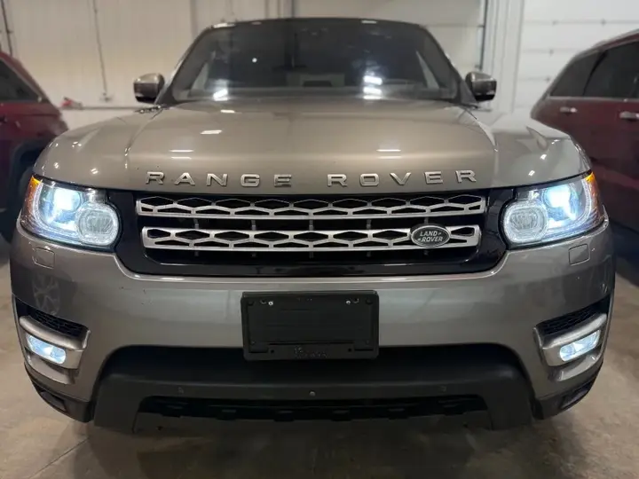 Land Rover Range Rover Sport 2017 photo 3