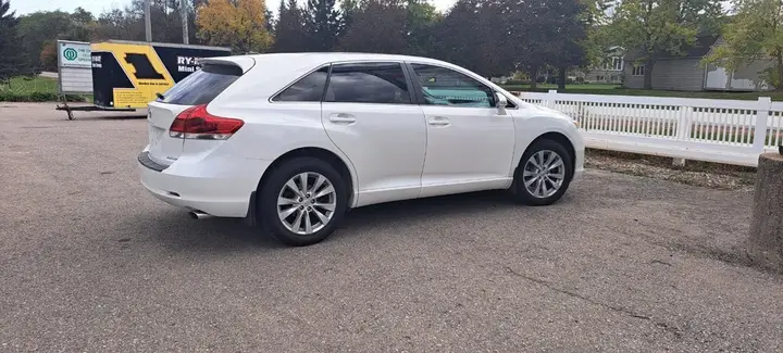 Toyota Venza 2015 photo 4