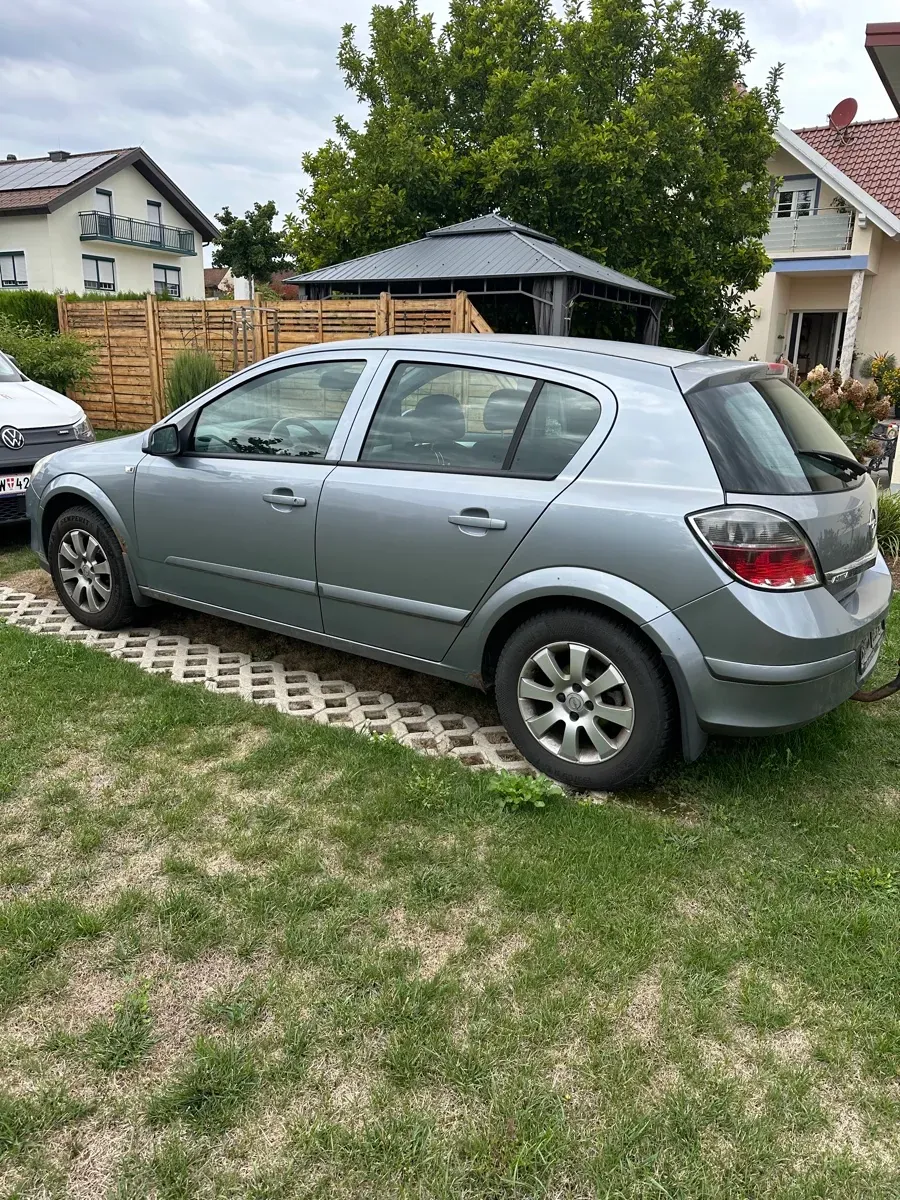 Opel Astra 2008 photo 3