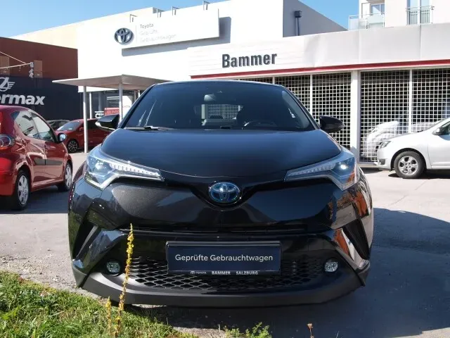 Toyota C-Hr 2018 photo 2