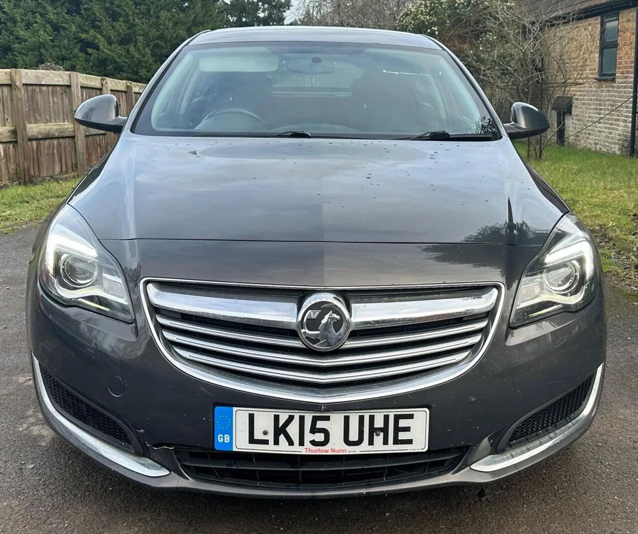 Vauxhall Insignia 2015 photo 2