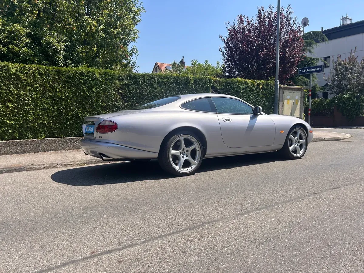 Jaguar Xkr