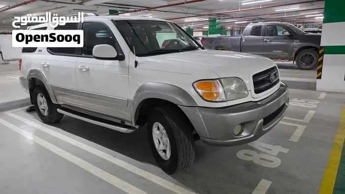 Toyota Sequoia 2004 photo 2