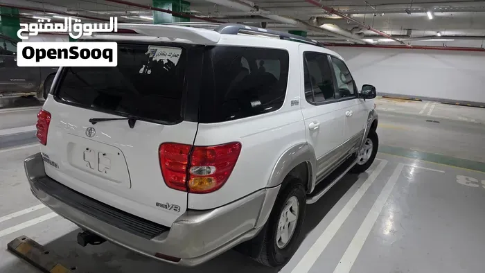 Toyota Sequoia 2004 photo 4