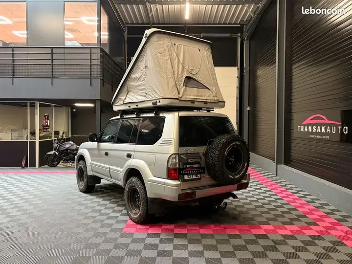 Toyota Land Cruiser 2001 photo 4