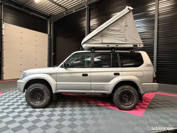 Toyota Land Cruiser 2001 photo 3