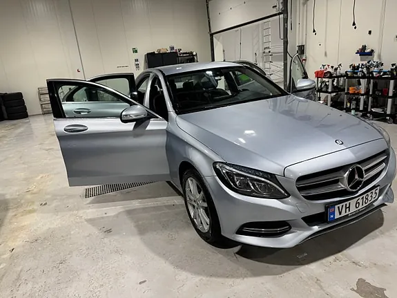 Mercedes-Benz C180 2014 photo 2