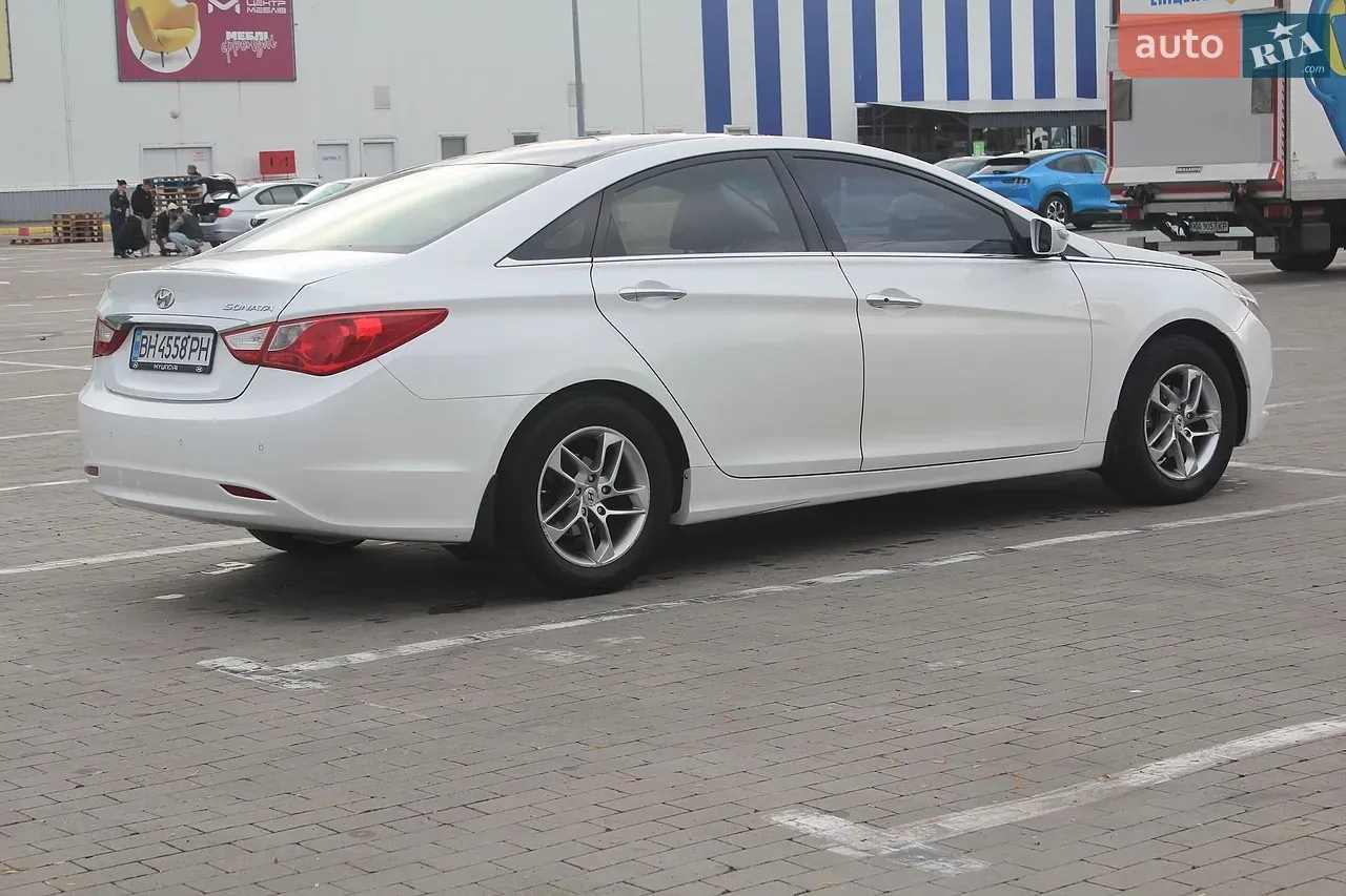 Hyundai Sonata 2010 photo 5