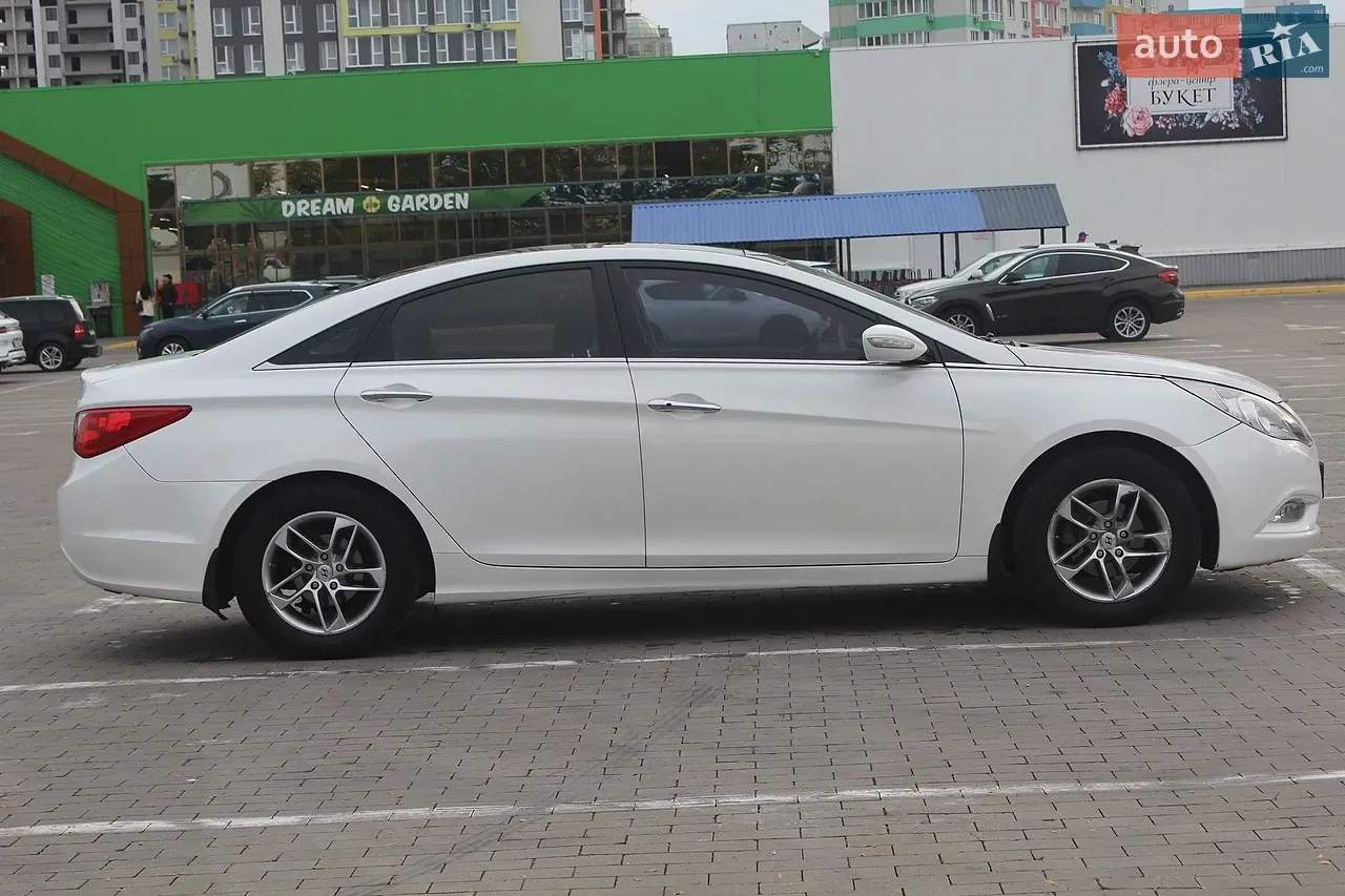 Hyundai Sonata 2010 photo 4