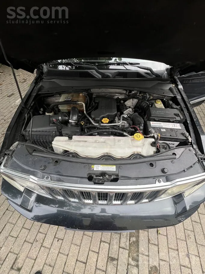 Jeep Cherokee 2011 photo 2