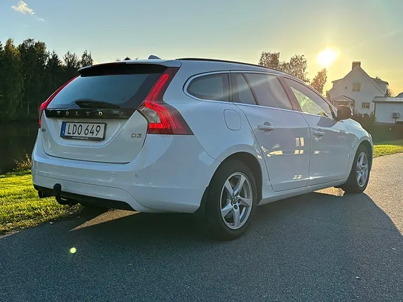 Volvo V60 2016 photo 5