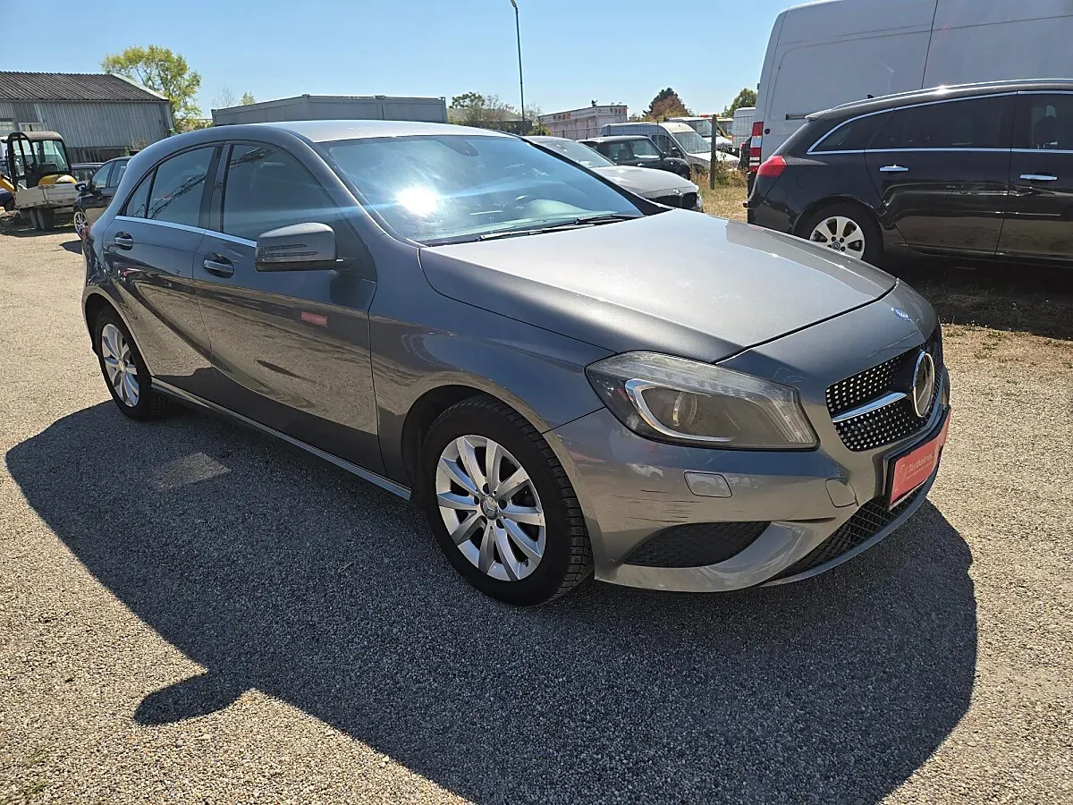 Mercedes-Benz A-Class 2014 photo 3