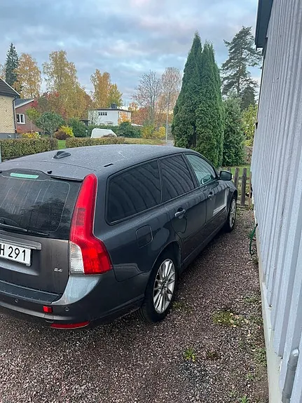 Volvo V50 2008 photo 2