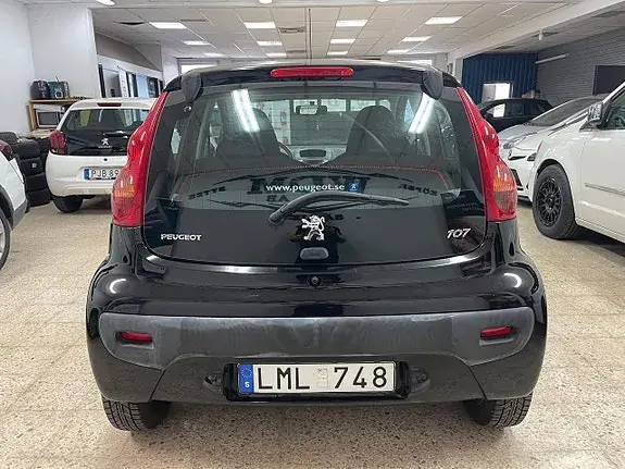 Peugeot 107 2010 photo 5