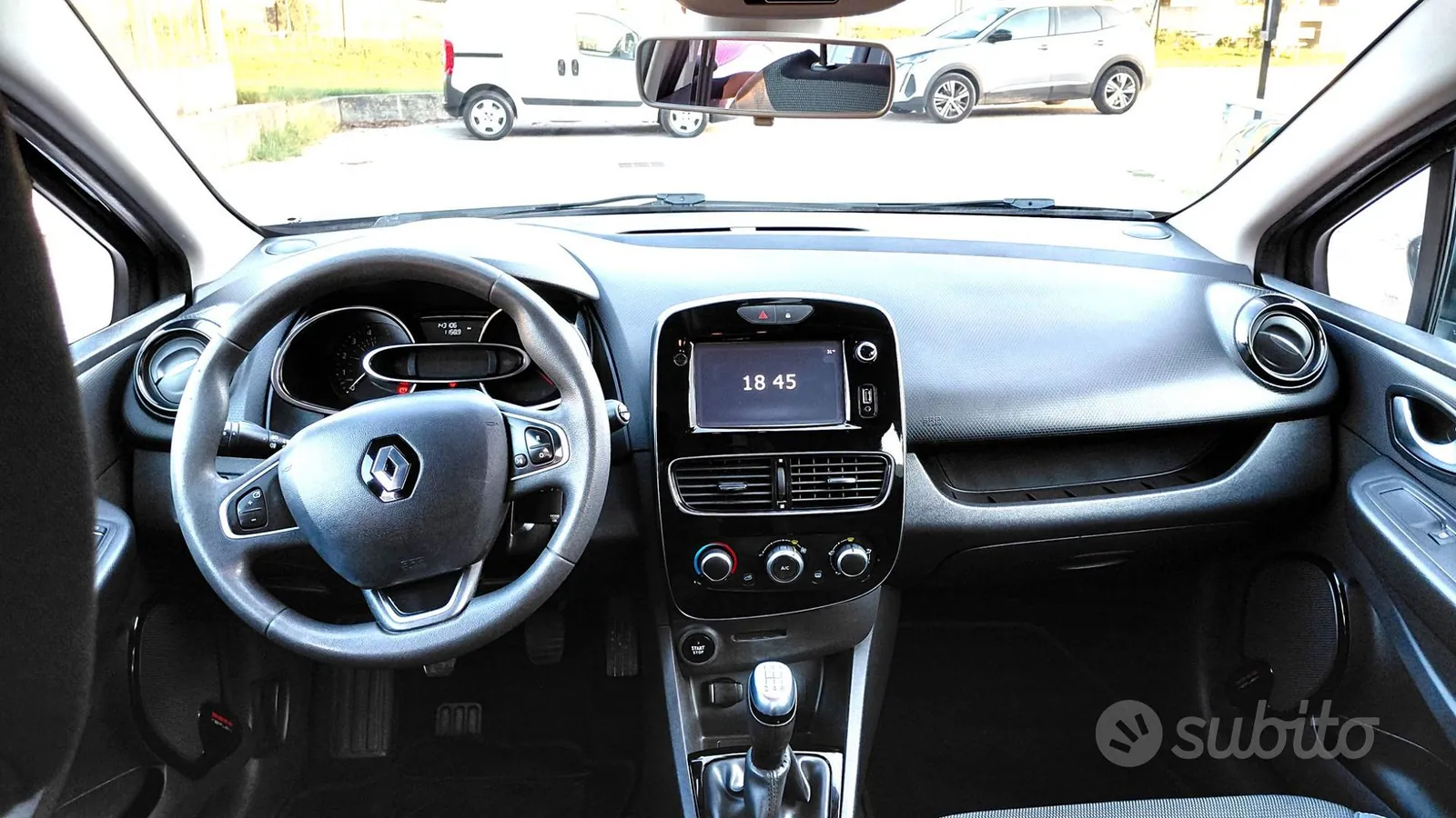 Renault Clio 2017 photo 3