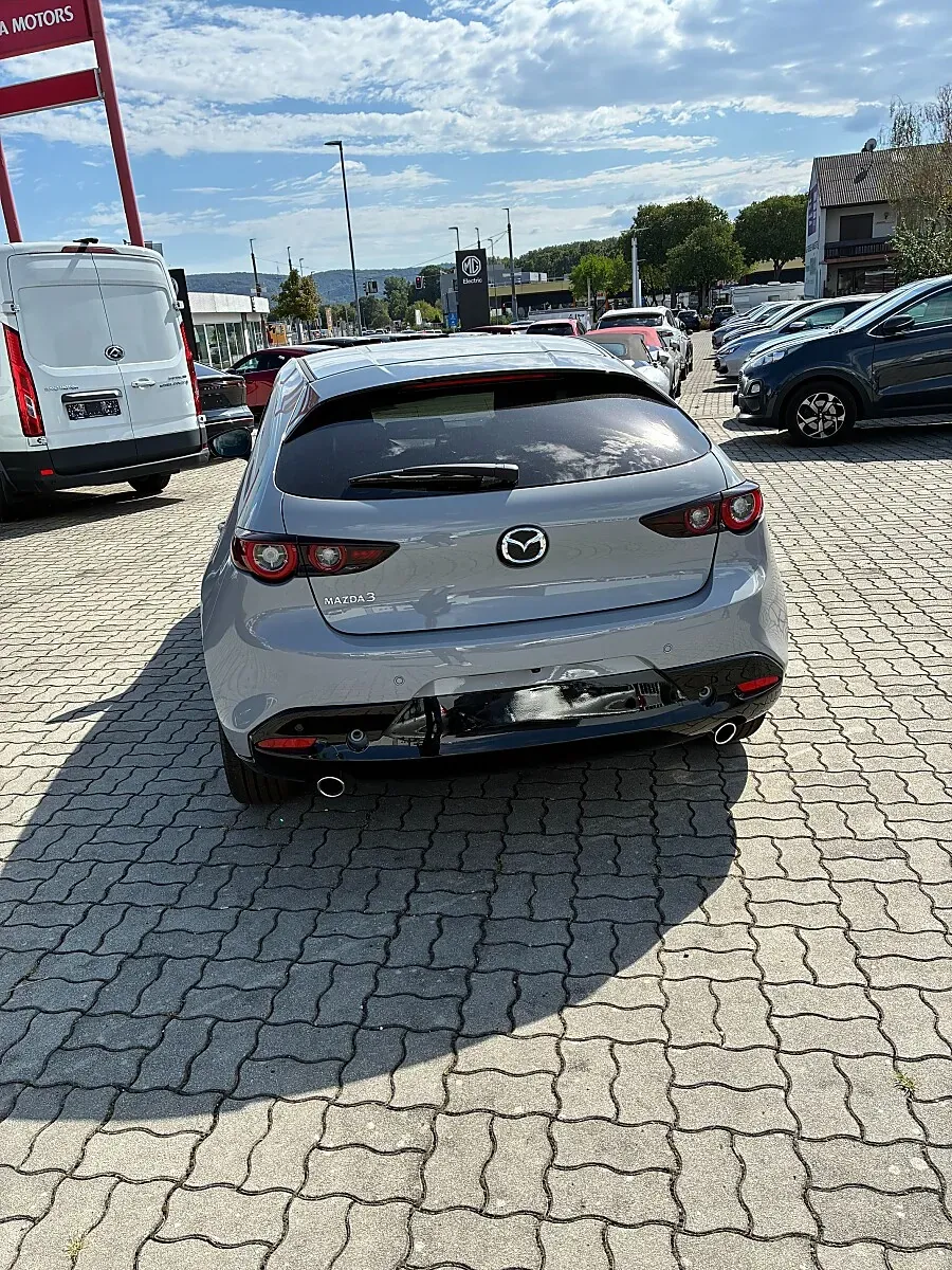 Mazda Mazda3 photo 3