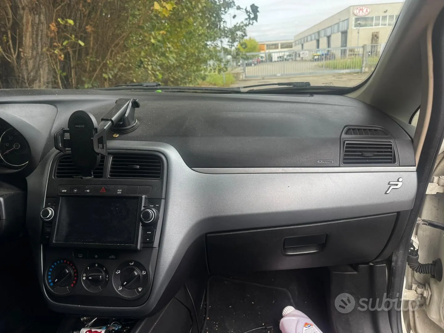 Fiat Grande Punto 2009 photo 4