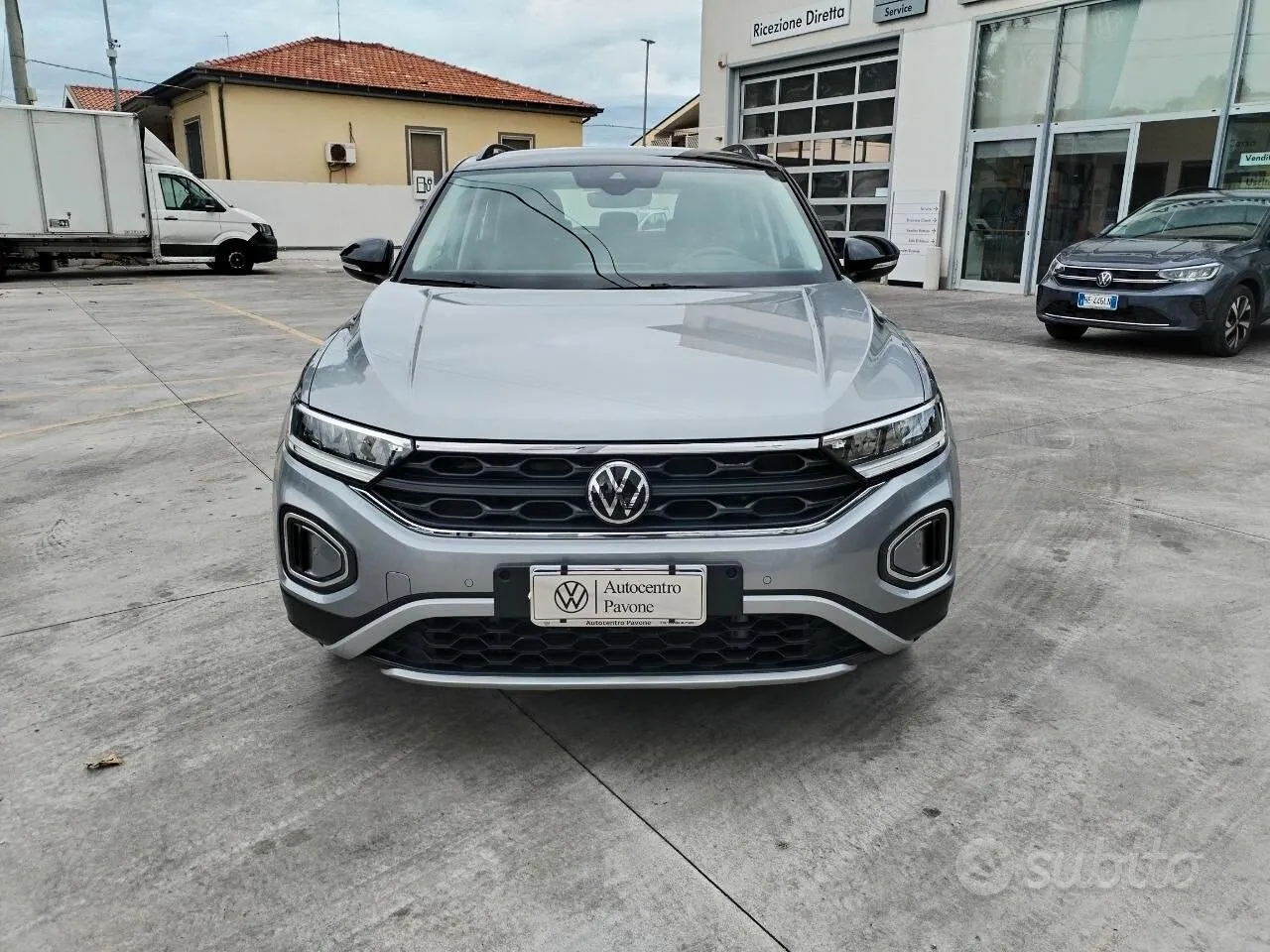 Volkswagen T-Roc 2023 photo 2