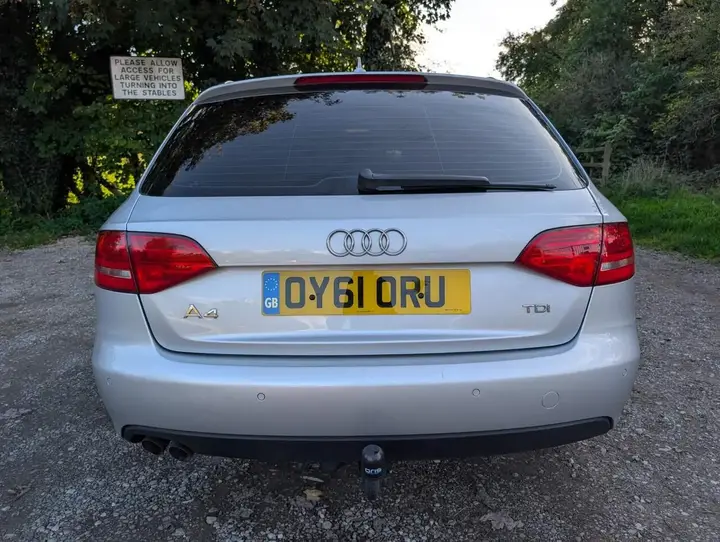Audi A4 Avant 2011 photo 5