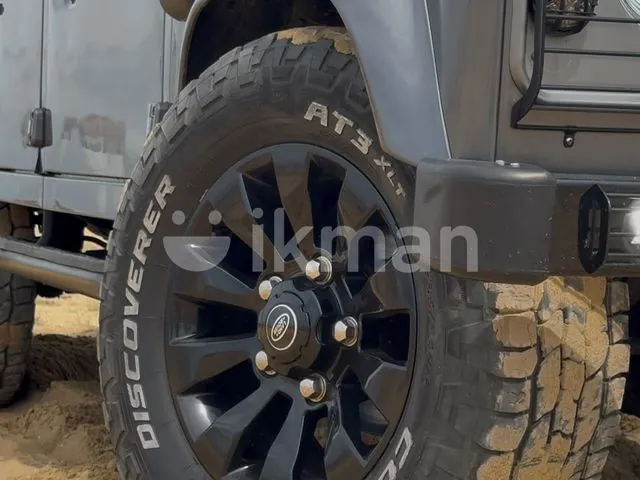 Land Rover Defender 2014 photo 3