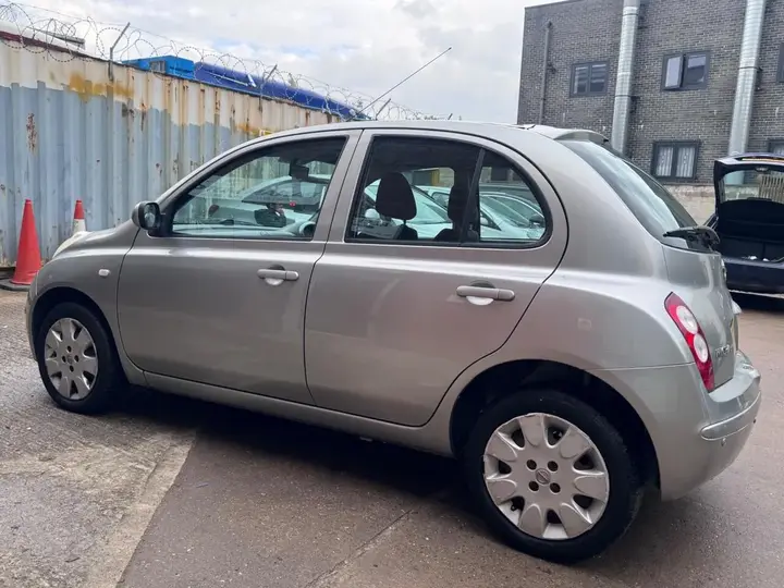 Nissan Micra 2007 photo 4