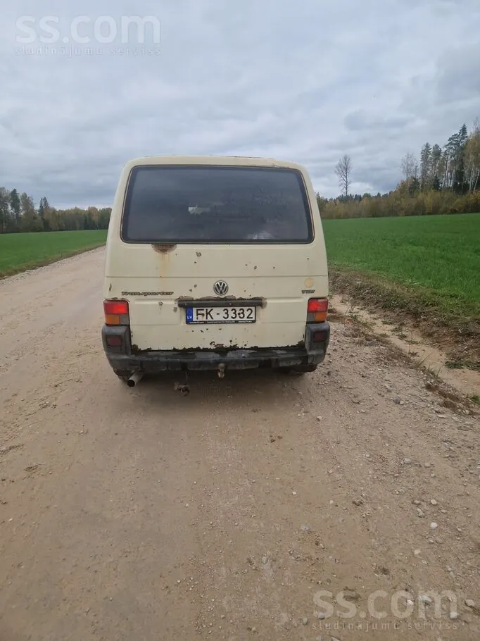 Volkswagen T4 1998 photo 4