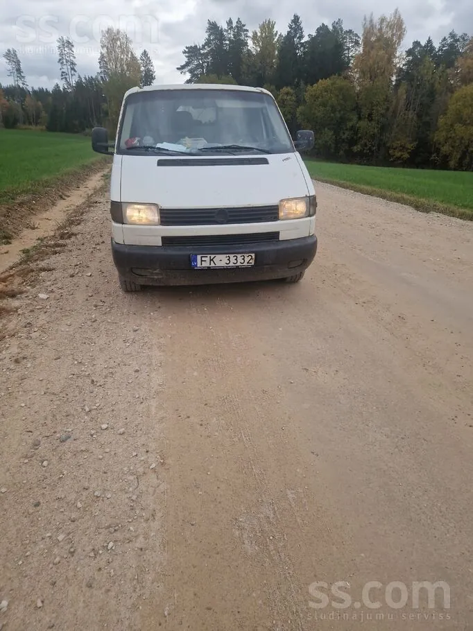 Volkswagen T4 1998 photo 2