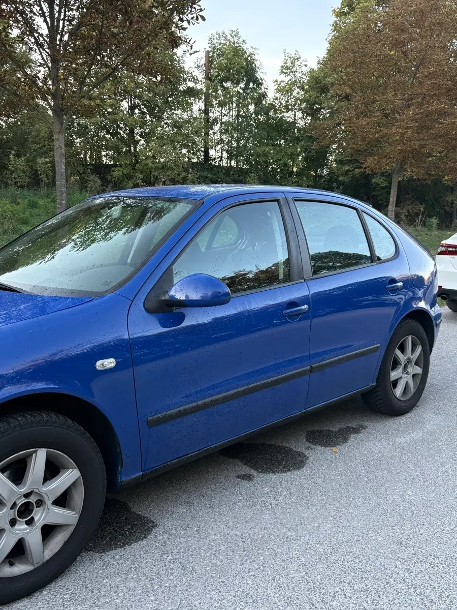 Seat Leon 2003 photo 2