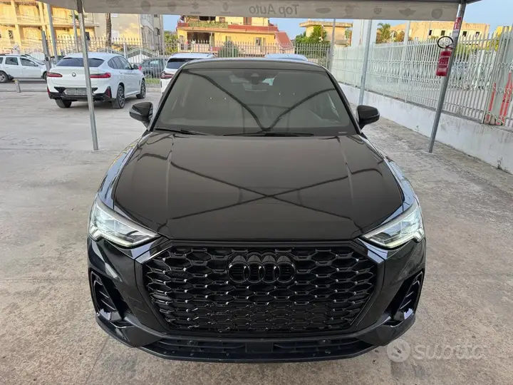 Audi Q3 2023 photo 2