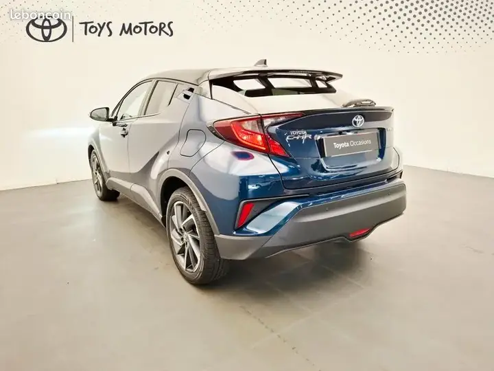Toyota C-Hr 2023 photo 3