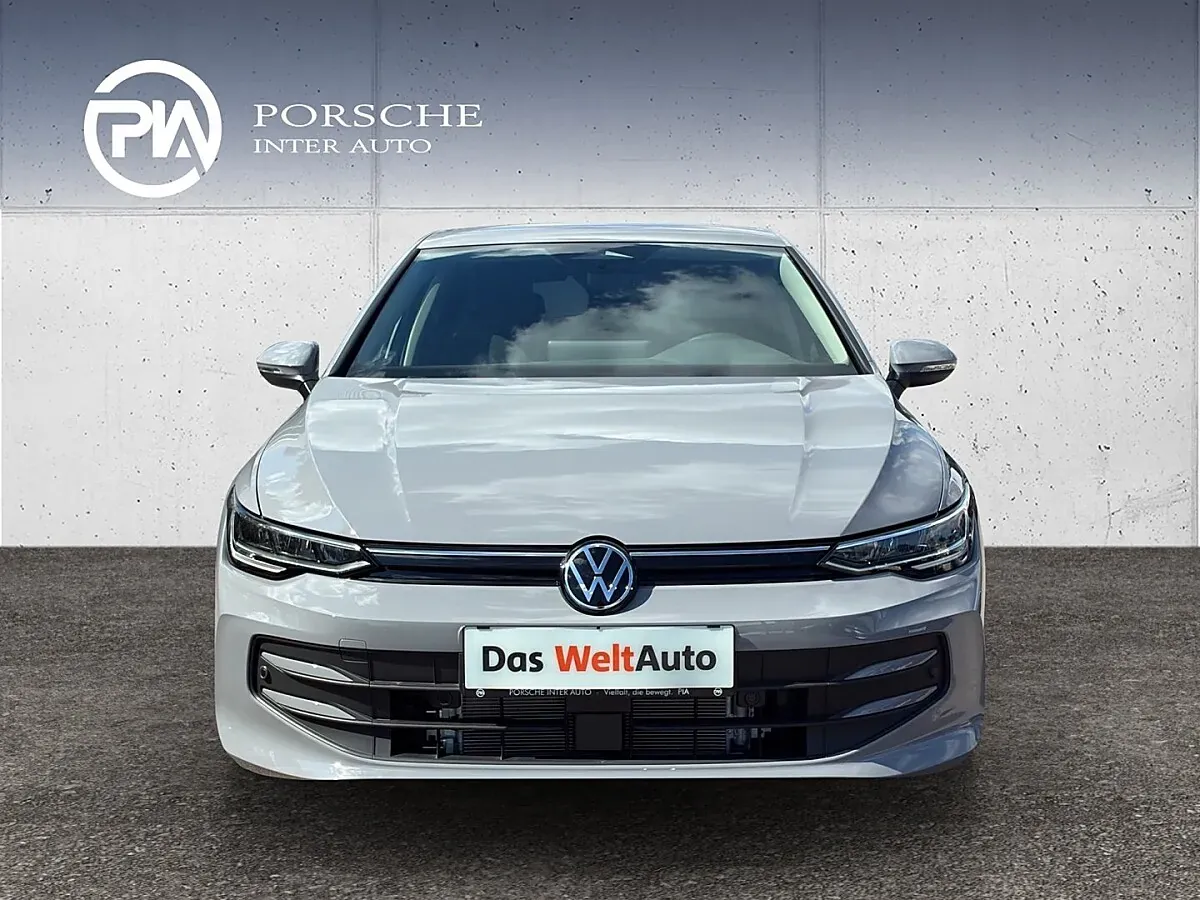 Volkswagen Golf 2026 photo 2