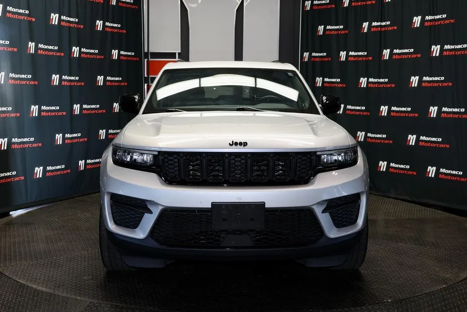 Jeep Grand Cherokee 2022 photo 2