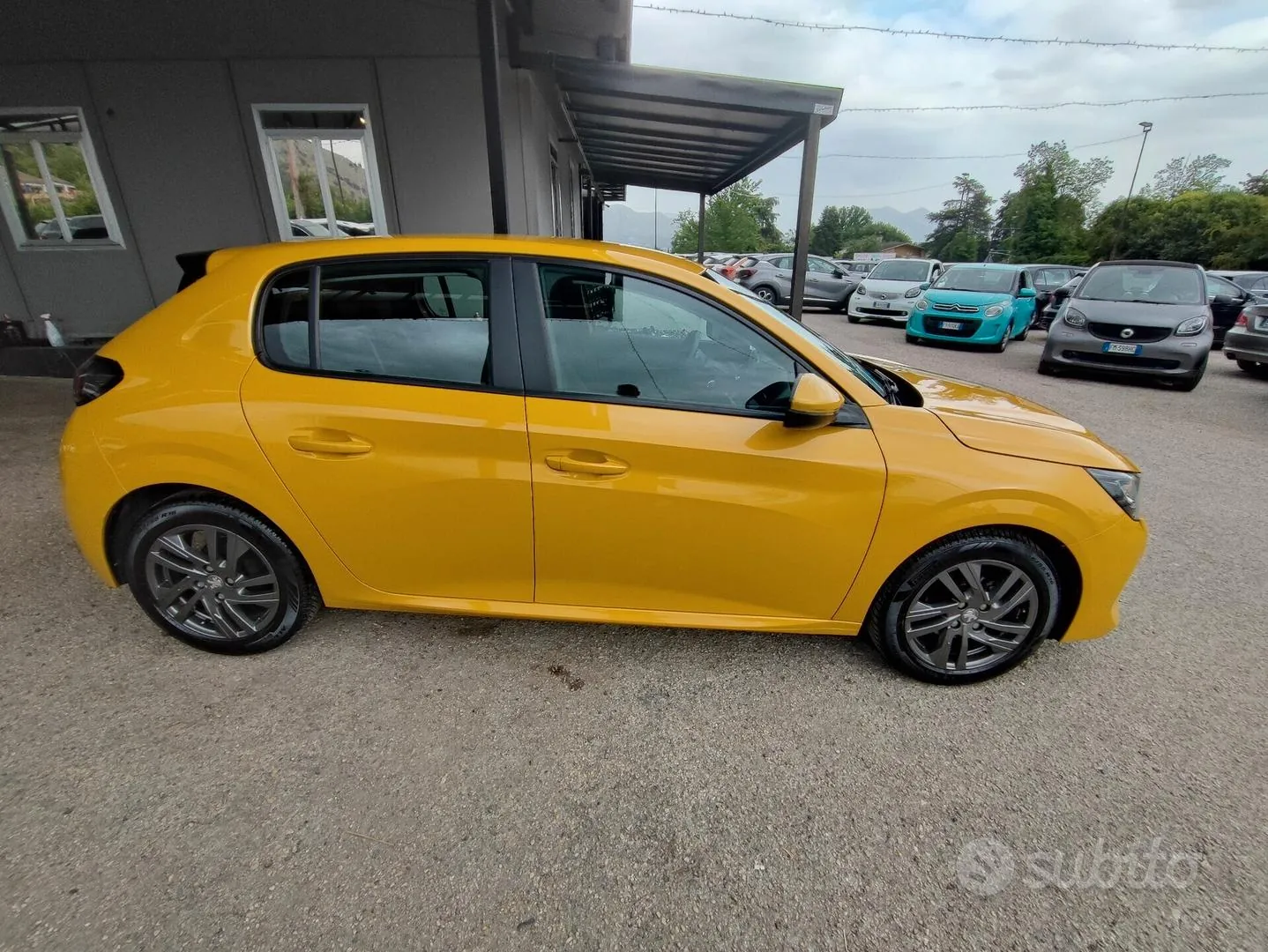 Peugeot 208 2021 photo 3