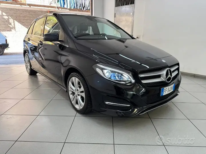 Mercedes-Benz B 180 2016 photo 3