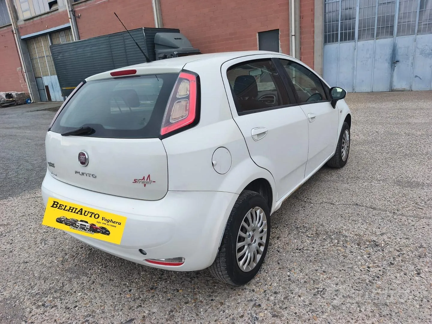 Fiat Punto 2013 photo 2