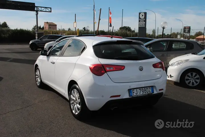 Alfa Romeo Giulietta 2017 photo 4